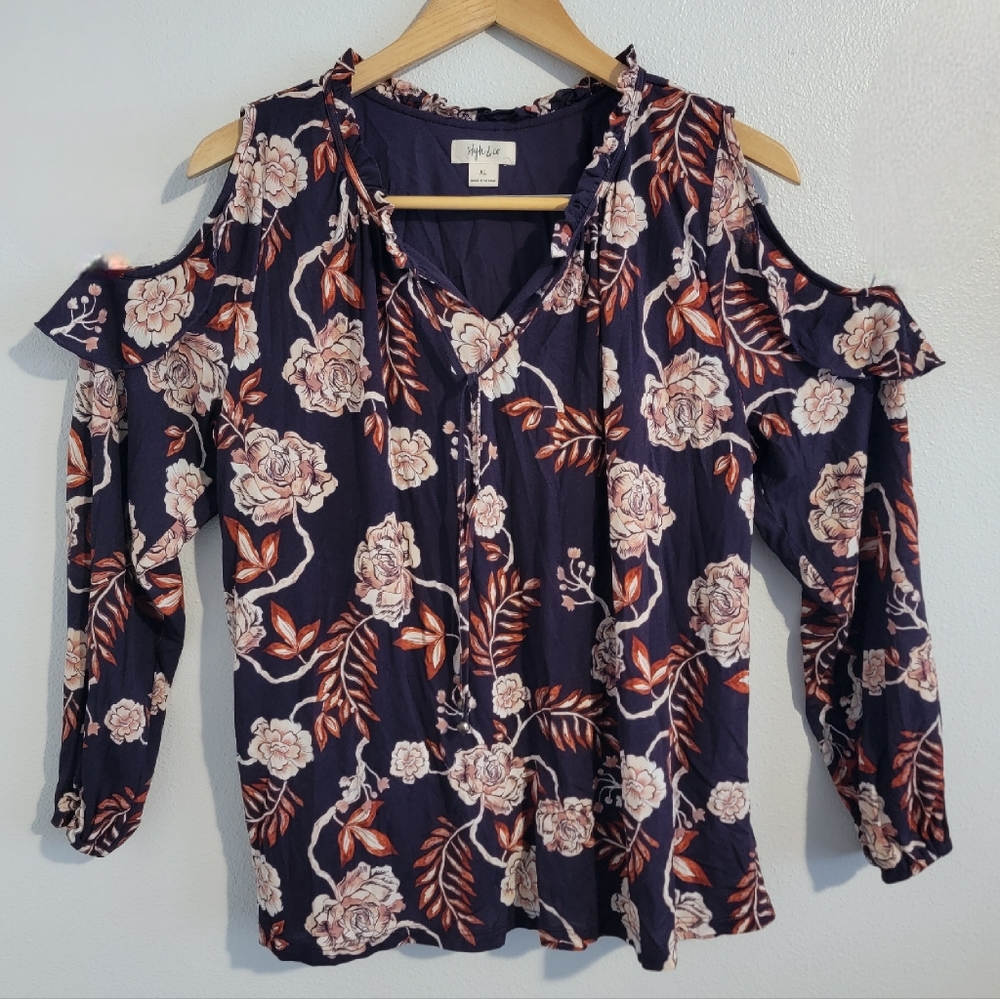 Long sleeve cold shoulder floral blouse